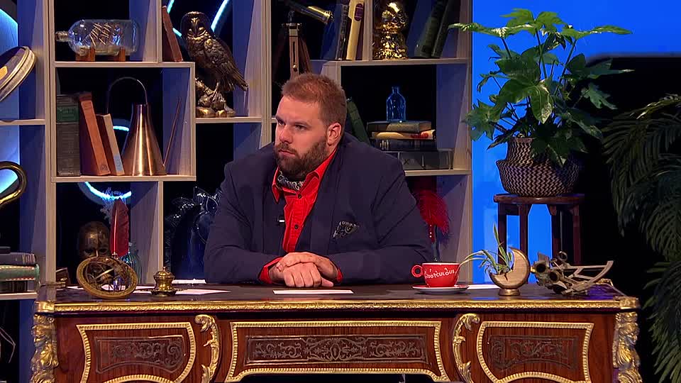 ⁣Riddiculous S03E01 HDTV x264-NGP