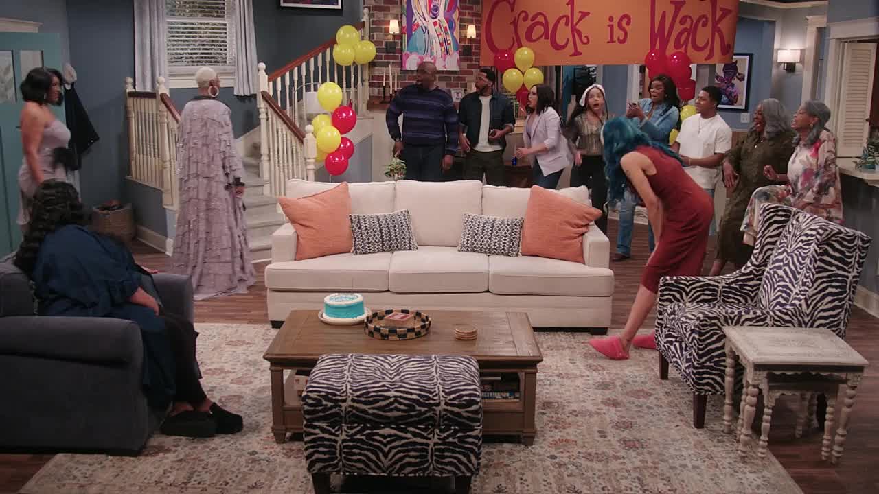 The Ms Pat Show S05E08 A Family Thing 1080p AMZN WEB-DL DDP2 0 H 264-RAWR - L