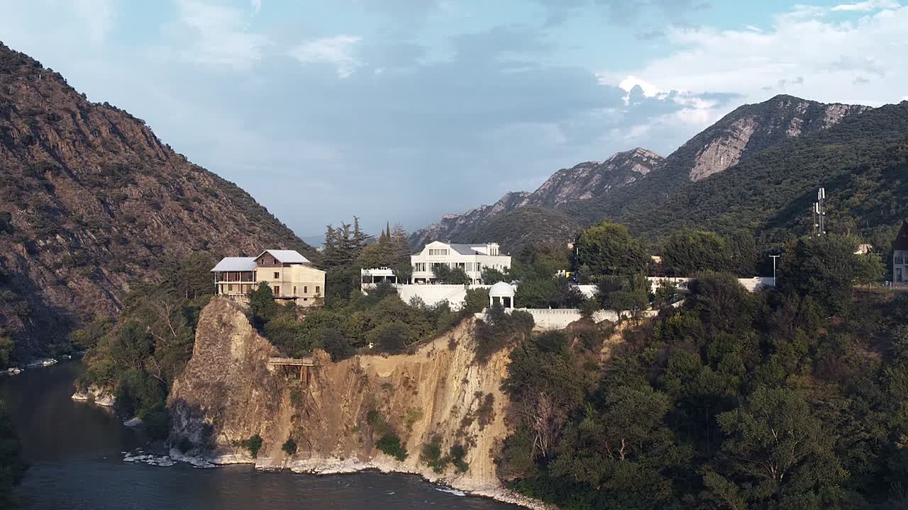 Drops of God 2023 S02E04 1080p ENGLISH SUBT - Lulustream mp4