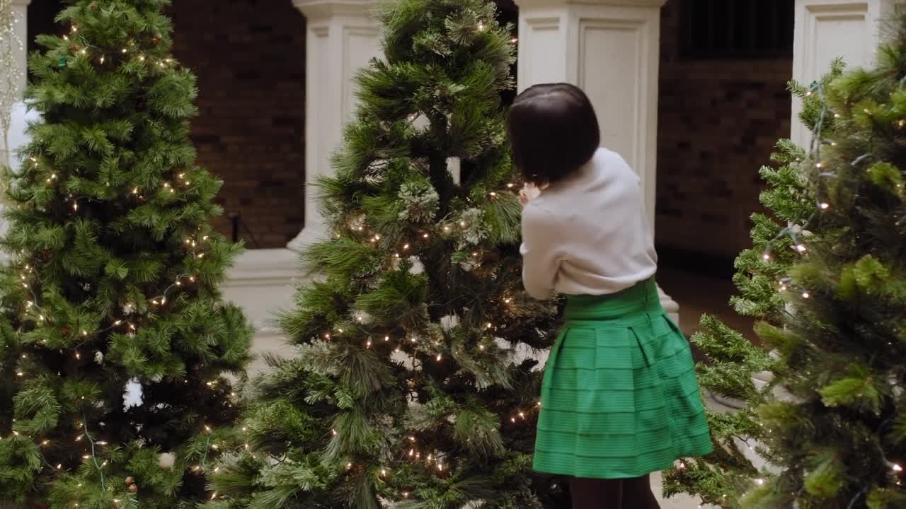 ⁣Christmas By Chance 2020 1080p WEBRip x264 AAC5 1-