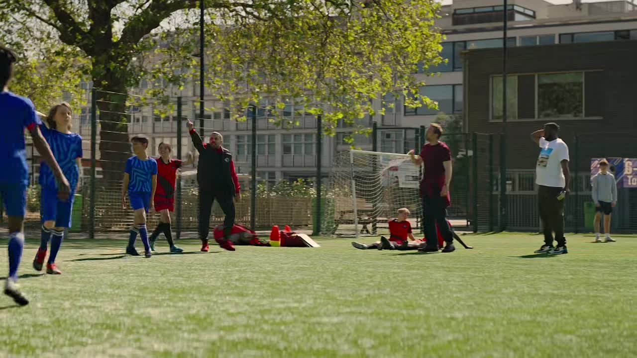 ⁣Trying S04E02 1080p WEBRip