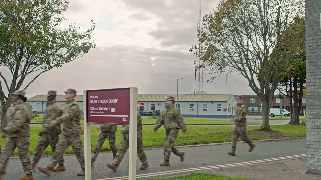 Going Dutch S02E05 1080p WEB h264-ETHEL