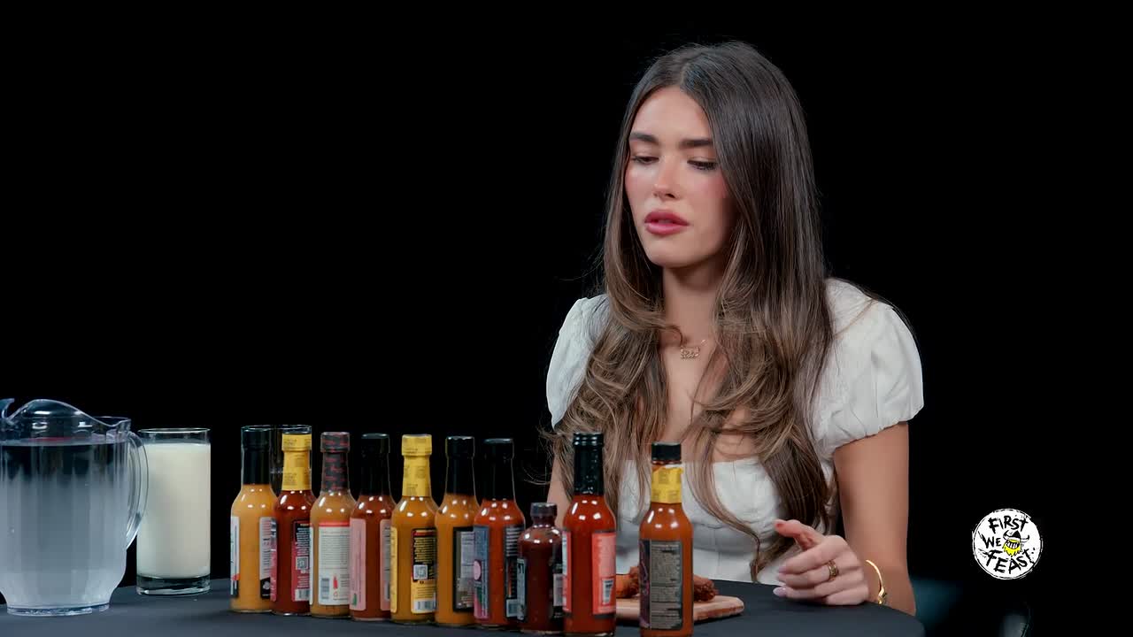 Hot Ones S29E04 WEB DARK - DoodStream