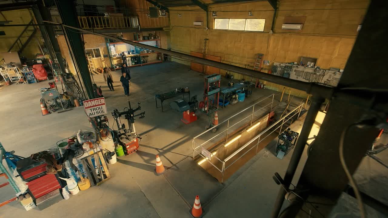 Saint-Pierre S02E06 Wheelman 1080p ATV WEB-DL DD5 1 H 264-NTb