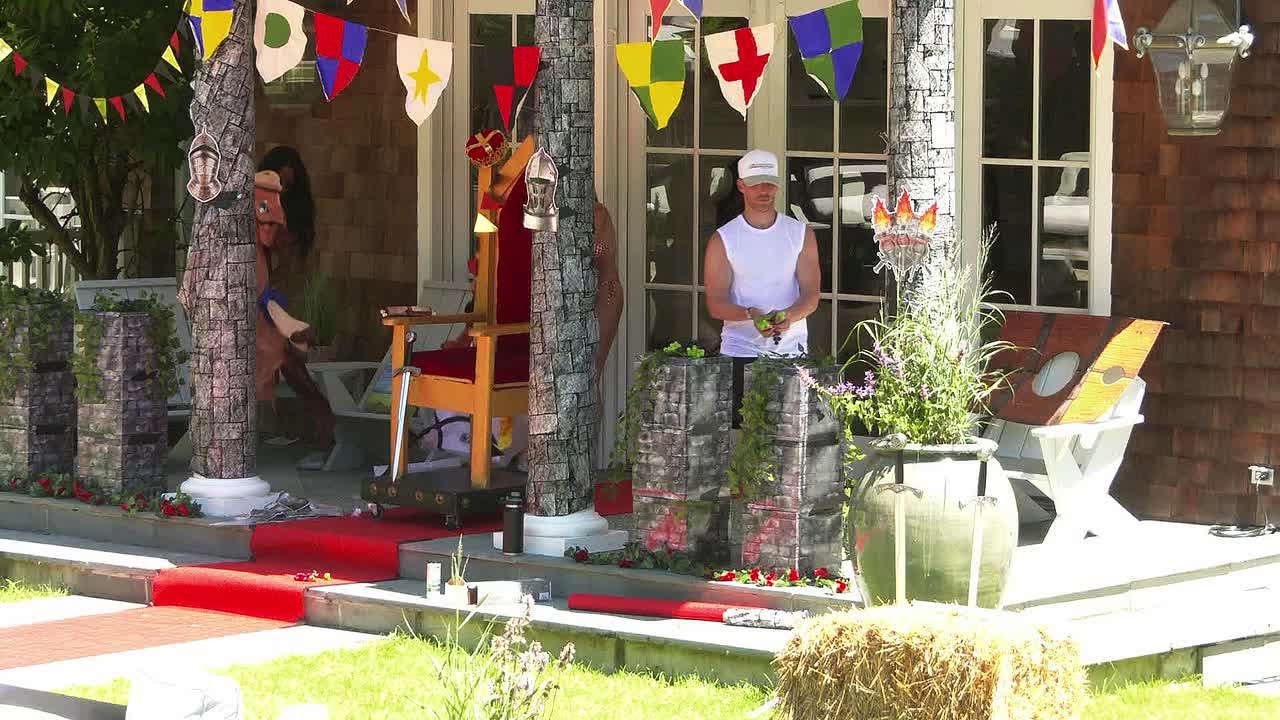 ⁣Summer House S10E04 Heated Rivalry 1080p AMZN WEB-DL DDP2 0 H 264-NTb