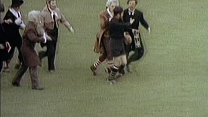 ⁣Monty Python - Live at the Hollywood Bowl 1982