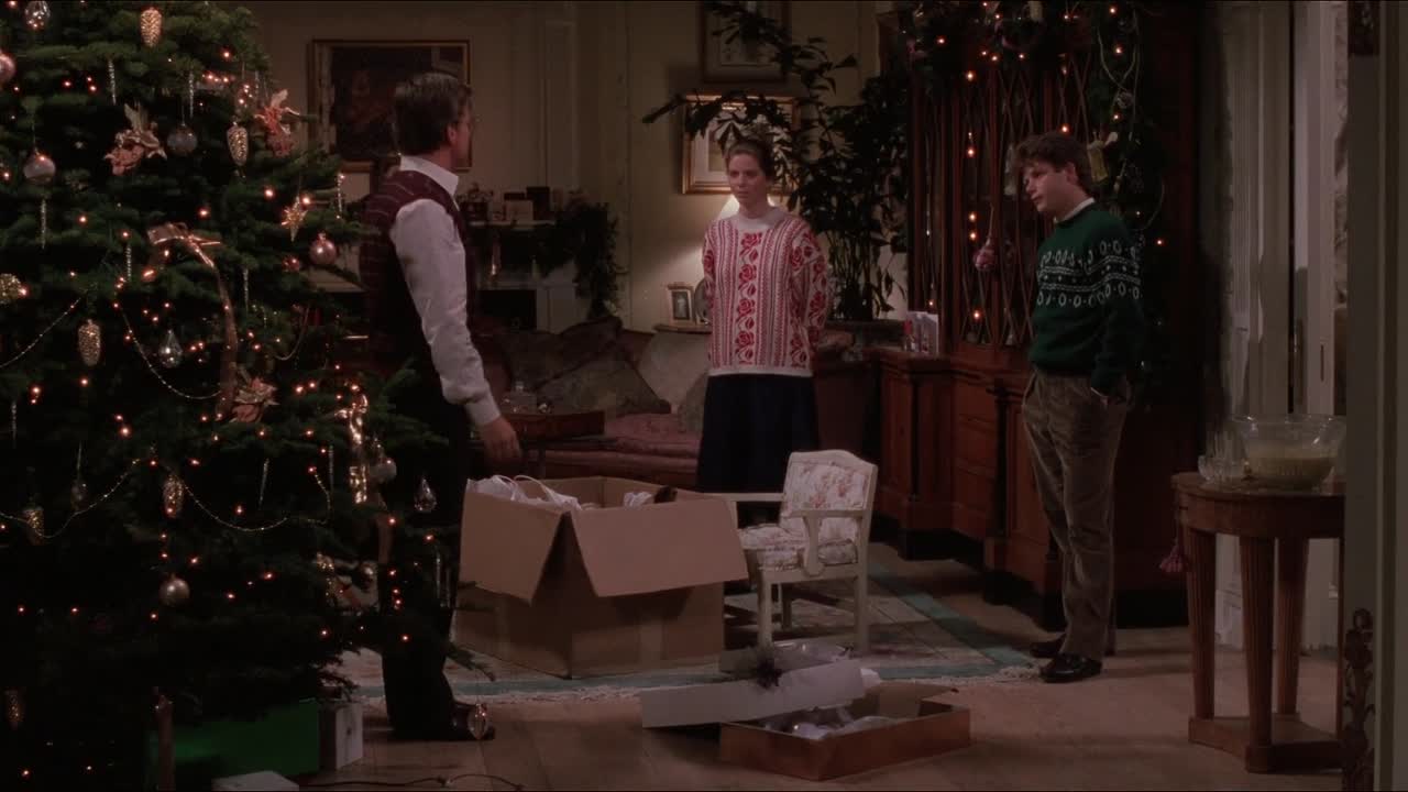 ⁣The War of the Roses 1989 1080p BluRay x264 YIFY