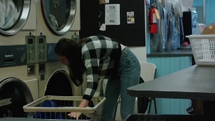 ⁣Donna 2021 HDRip XviD AC3-EVO