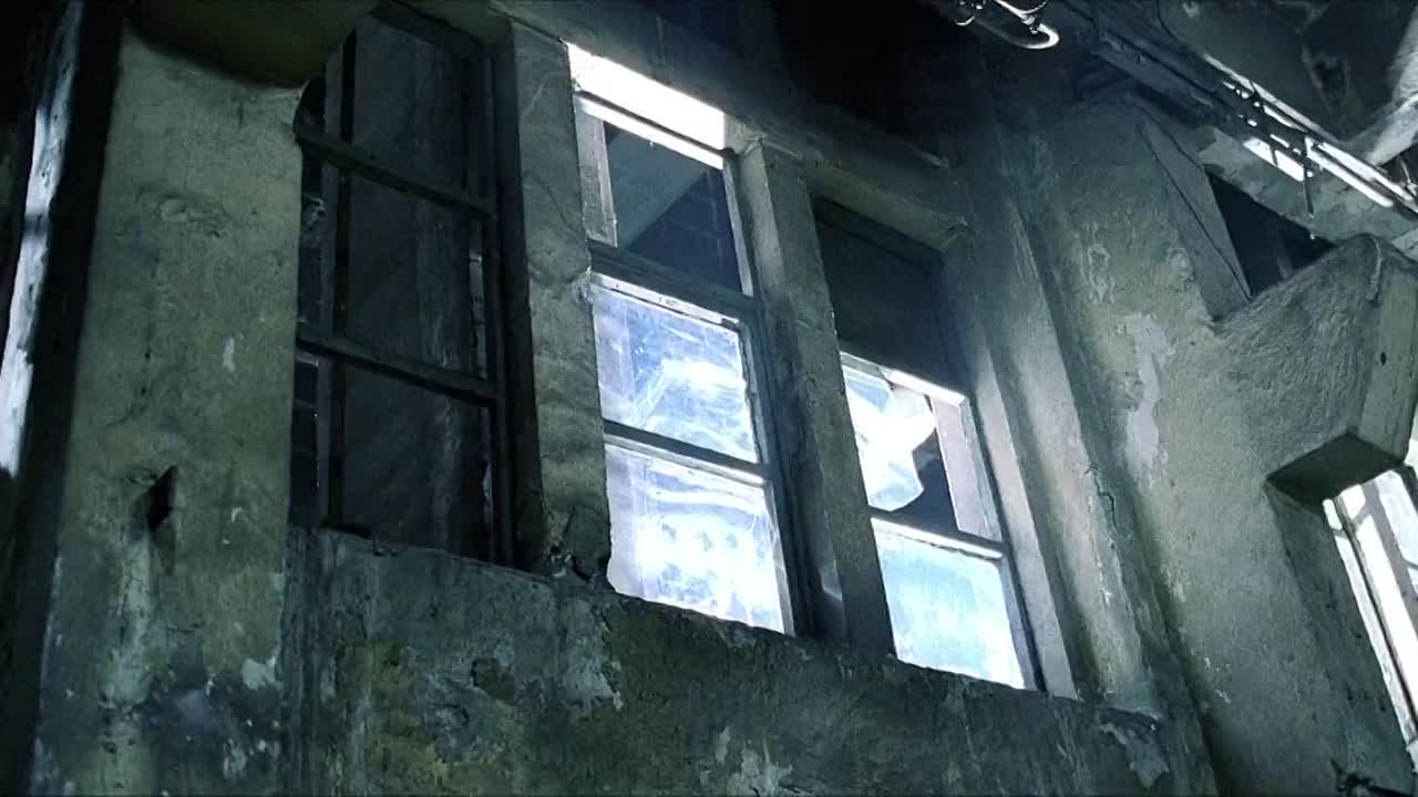 ⁣Underworld EXTENDED 2003 1080p BrRip x264 YIFY