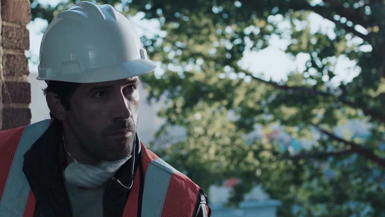 ⁣Castle Falls 2021 1080p BluRay x264 AAC5 1-