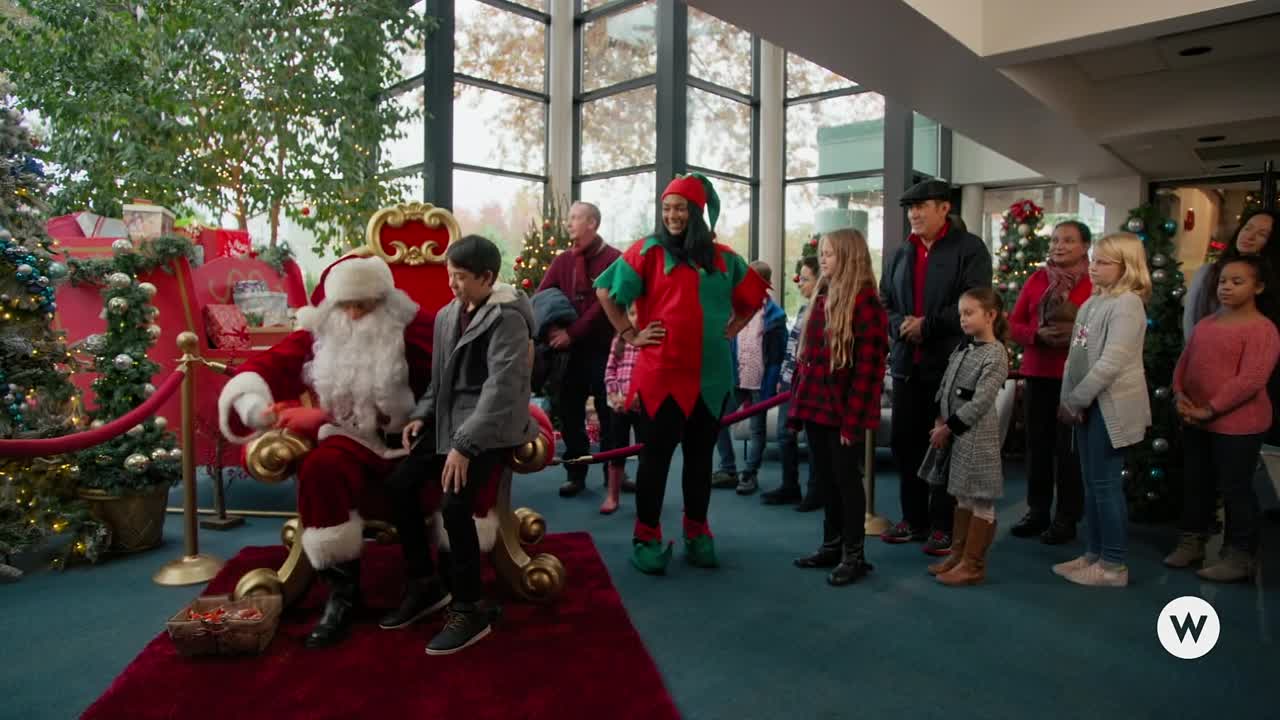 ⁣A Dickens Of A Holiday 2021 1080p WEBRip x264 AAC5 1-