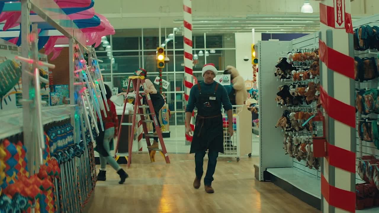 ⁣Black Friday 2021 1080p BluRay x264 AAC5 1-