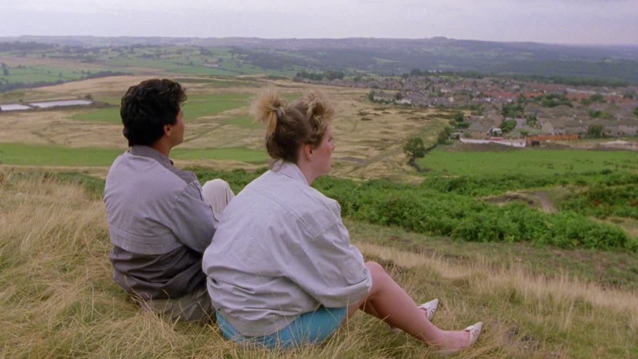 ⁣Rita, Sue And Bob Too 1987 1080p BluRay x264-[YTS AG]