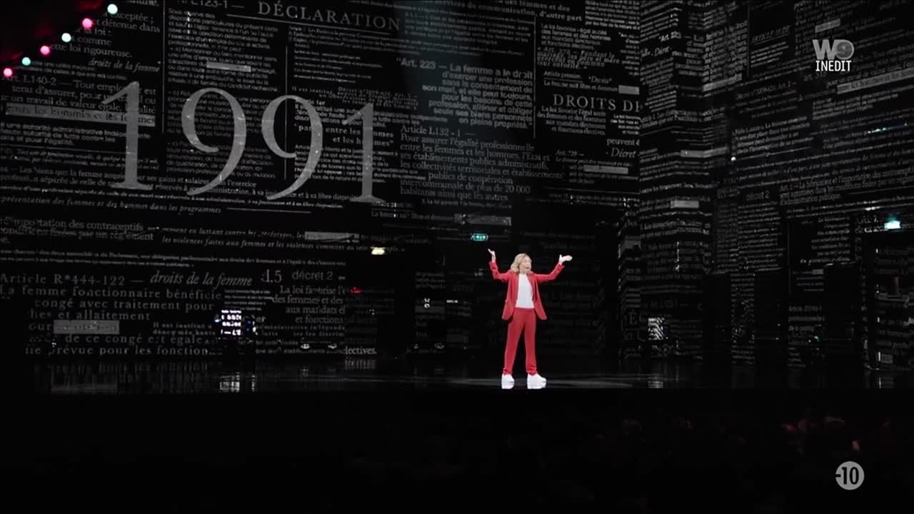 ⁣Caroline Vigneaux Croque la Pomme 2022 TrueFrench HDTV 1080p H264-KANE