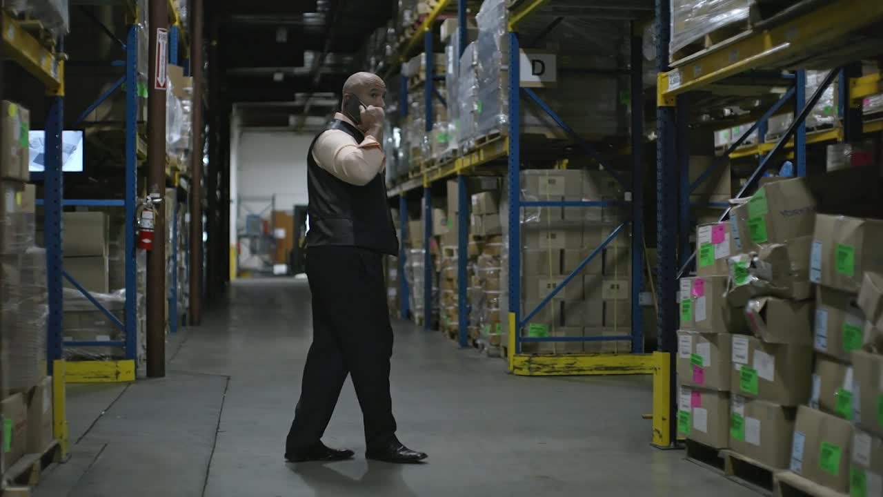 ⁣Double Threat 2022 1080p WEBRip x264 AAC5 1-