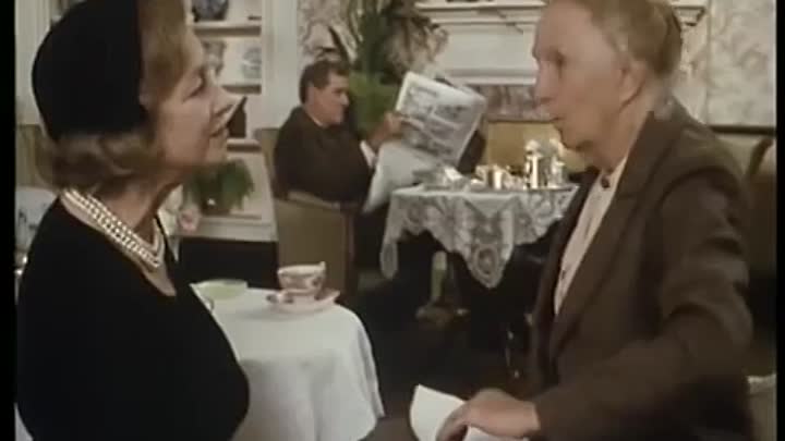 ⁣Miss Marple Joan Hickson At Bertram´s Hotel -1987