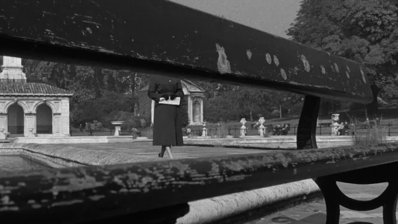 Yield To The Night 1956 WEBRip x264-SunflowerMovies