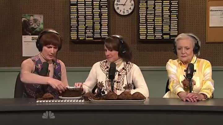 ⁣Saturday Night Live S35E21 Betty White