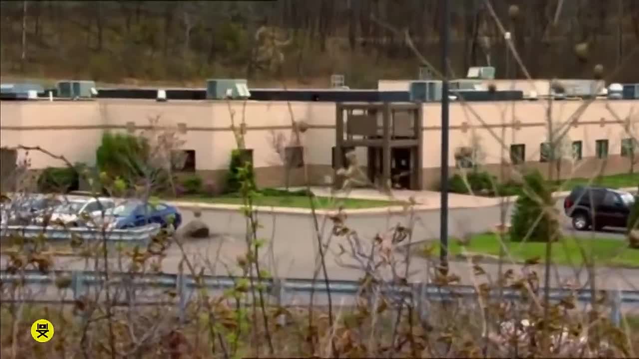 ⁣Capitalismo -una historia de amor -Michael Moore