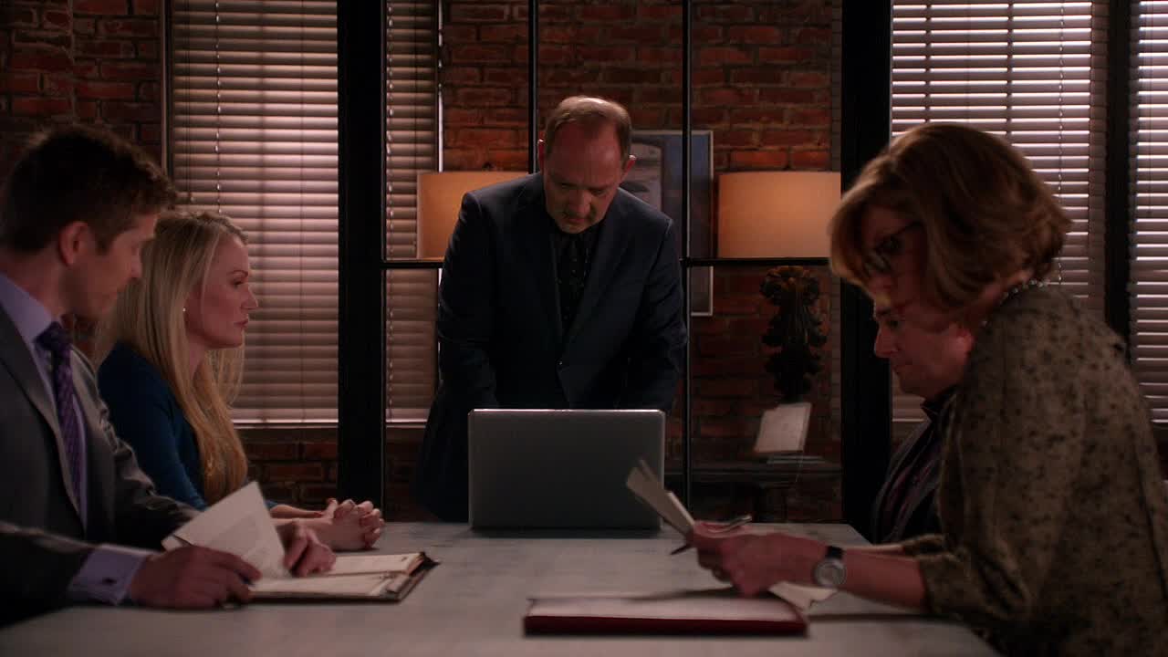 The Good Wife S05E17 A Material World 720p WEB-DL DD5 1 H 264-BS