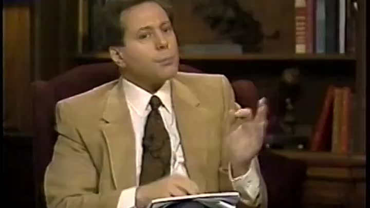 ⁣Audrey Hepburn- Reflections on the Silver Screen