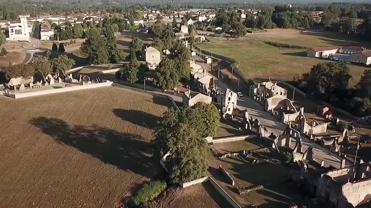 Hugo Boss - Tailor to the Third Reich