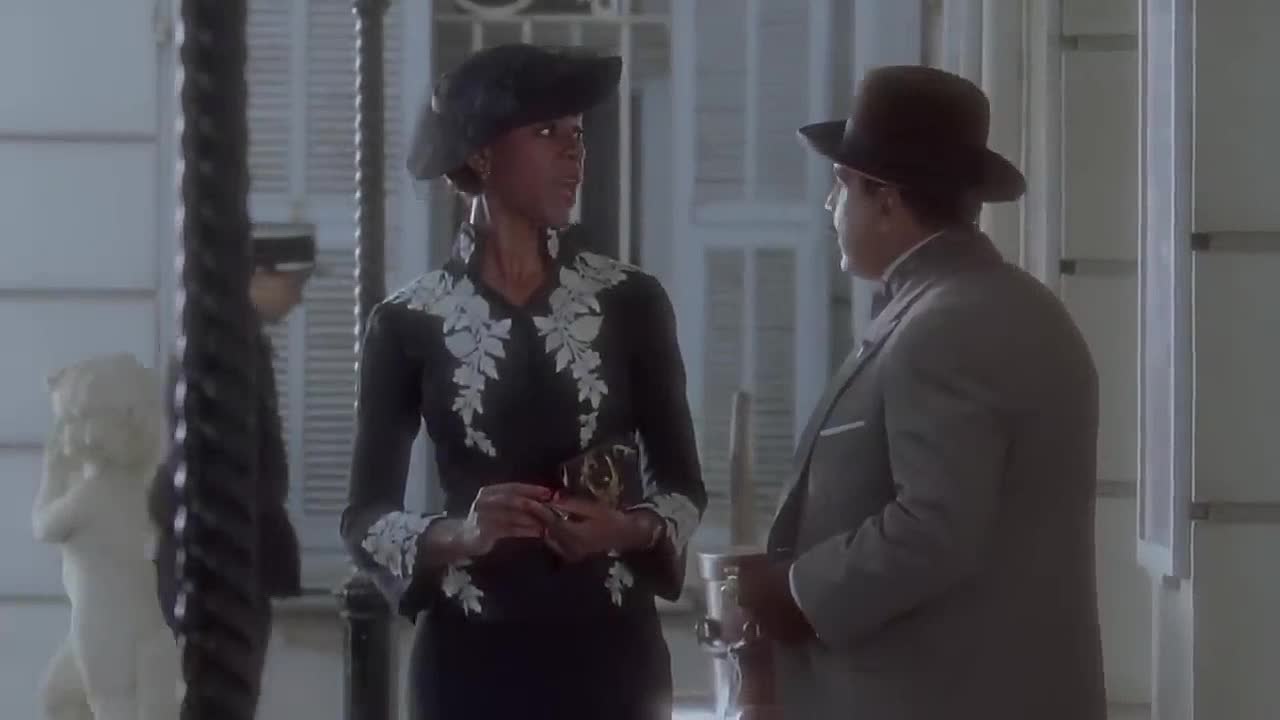 Agatha Christie's Poirot S10E01 The Mystery of the Blue Train