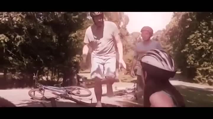 ⁣The Girl on the Billboard