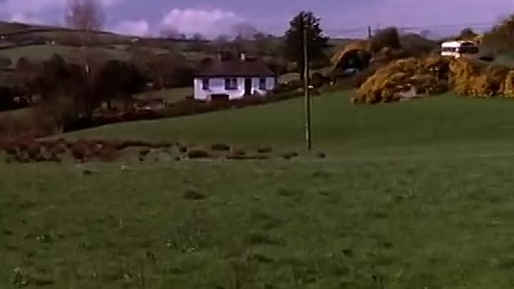 Ballykissangel S01E01 -Trying to Connect You
