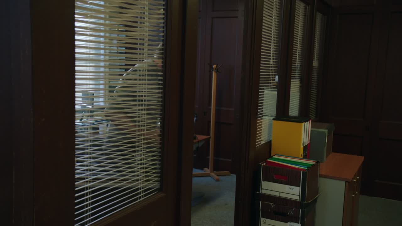 Innocent S02E03 1080p WEBRip x265-RARBG