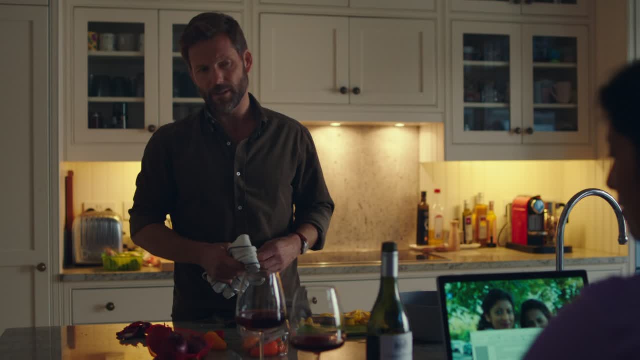 Innocent S02E01 1080p WEBRip x265-RARBG