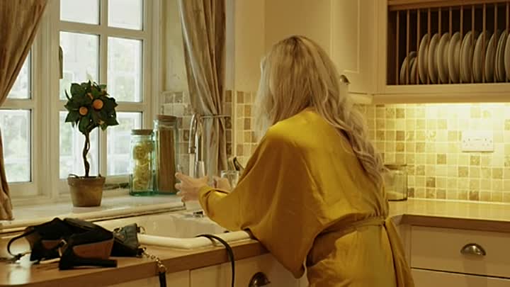 ⁣Vampire Virus 2020 HDRip XviD AC3-EVO