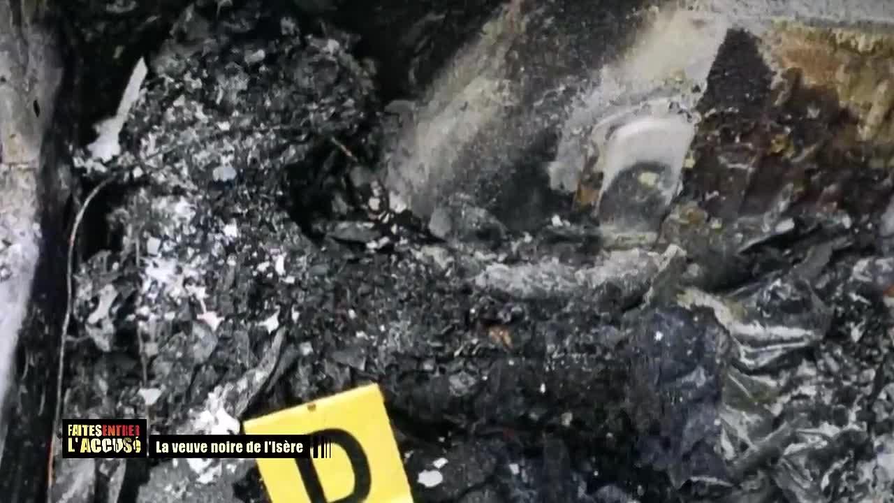 Faites entrer l'accusé - La veuve noire de l'Isère