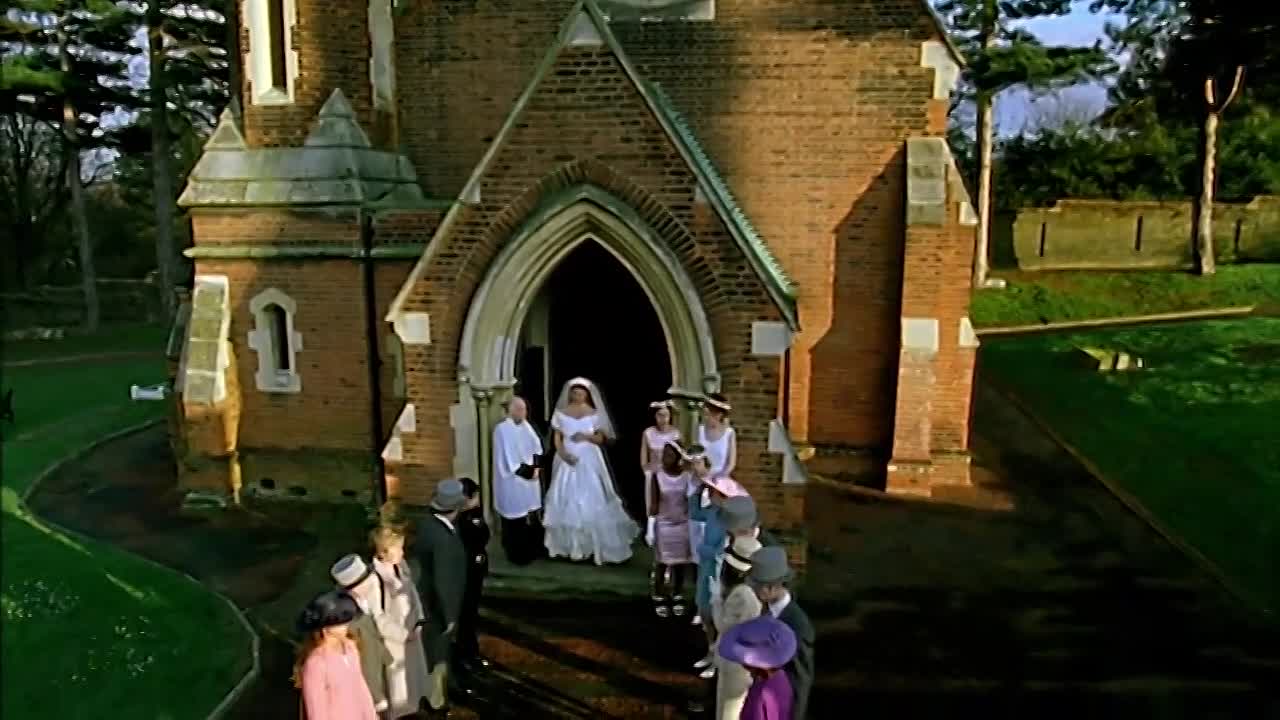 E04 (2000) And Spaghetti Sauce