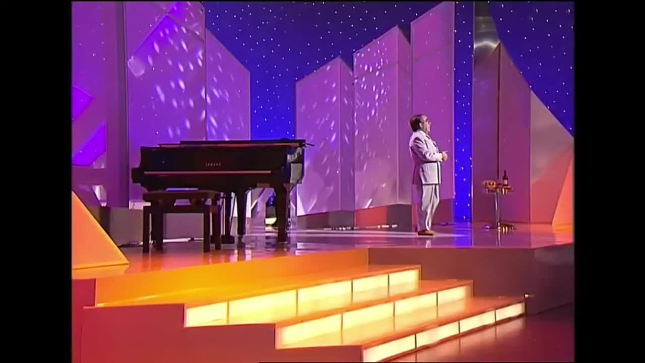 ⁣An audience with Ronnie Corbett (1997)