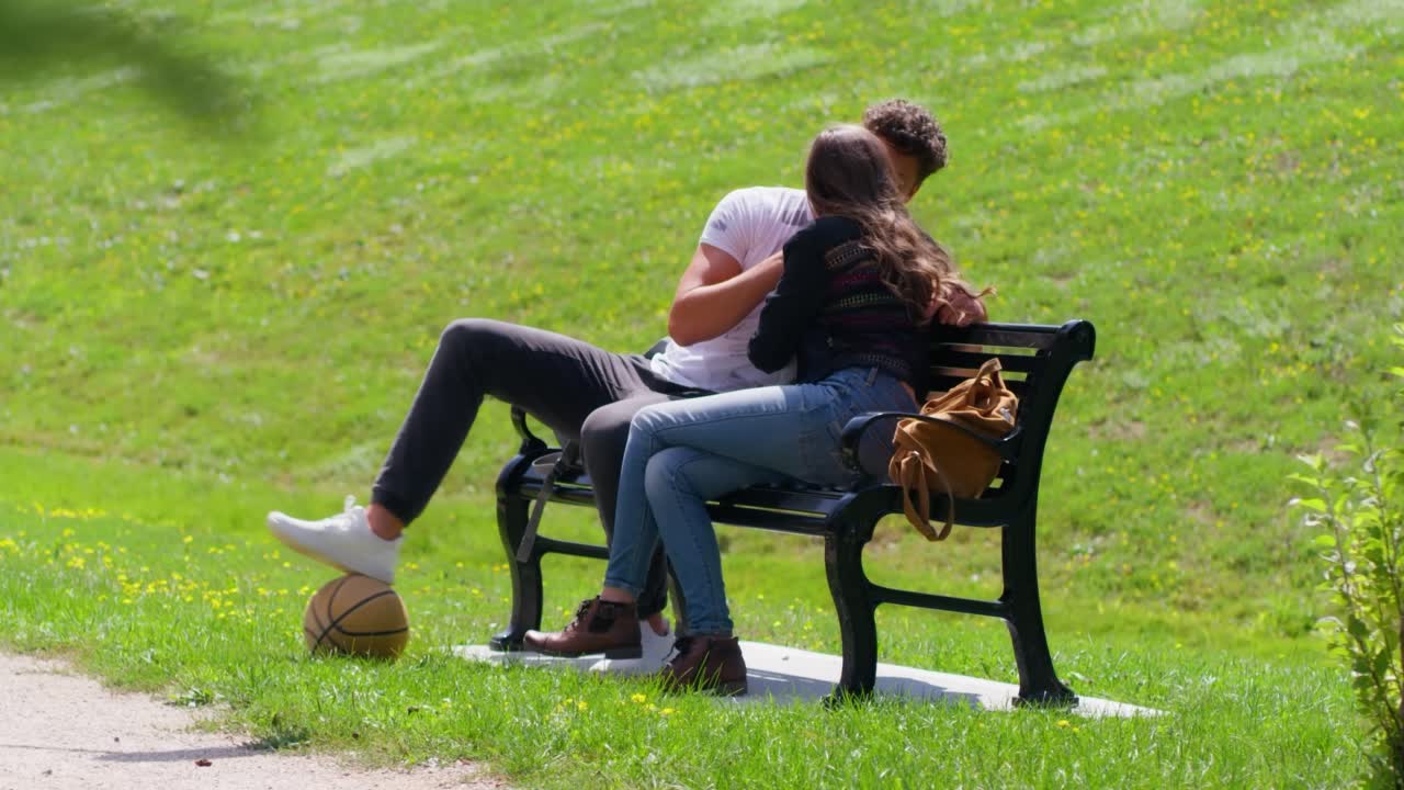 Weirdos 2022 2026p WEBRip AAC-MagicCubeTV