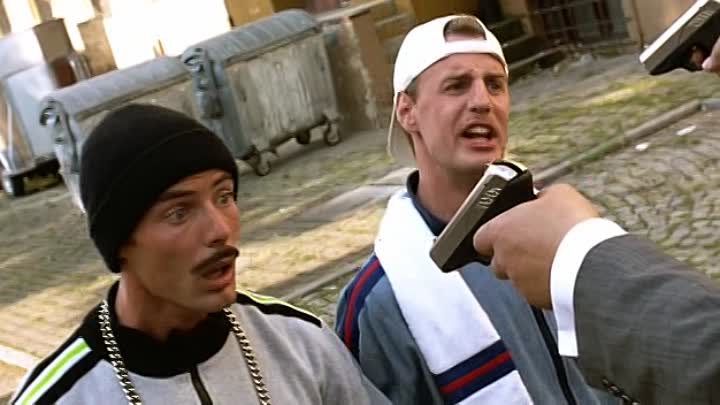 Erkan und Stefan gegen die Maechte der Finsternis 2002 German DVDRiP XviD iNTERNAL-MFi