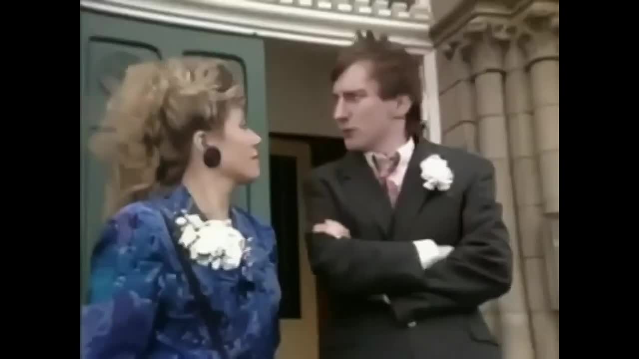 A Bit of a DO S01E06 -The Registry Office Wedding