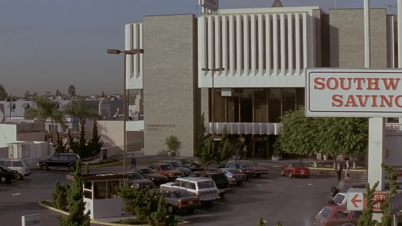 ⁣In The Line Of Fire 1993 1080p BluRay x264-[YTS AG]