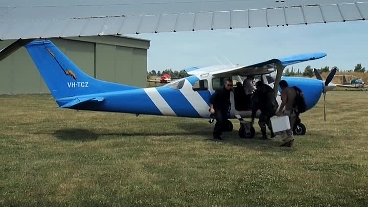 10 Terrorists 2012 HDRip x264 AC3-FooKaS