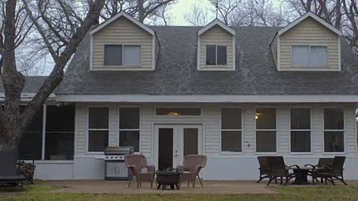 A Perfect Host 2019 HDRip XviD AC3-EVO