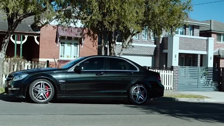 ⁣Australian Gangster 2021 HDRip XviD AC3-EVO