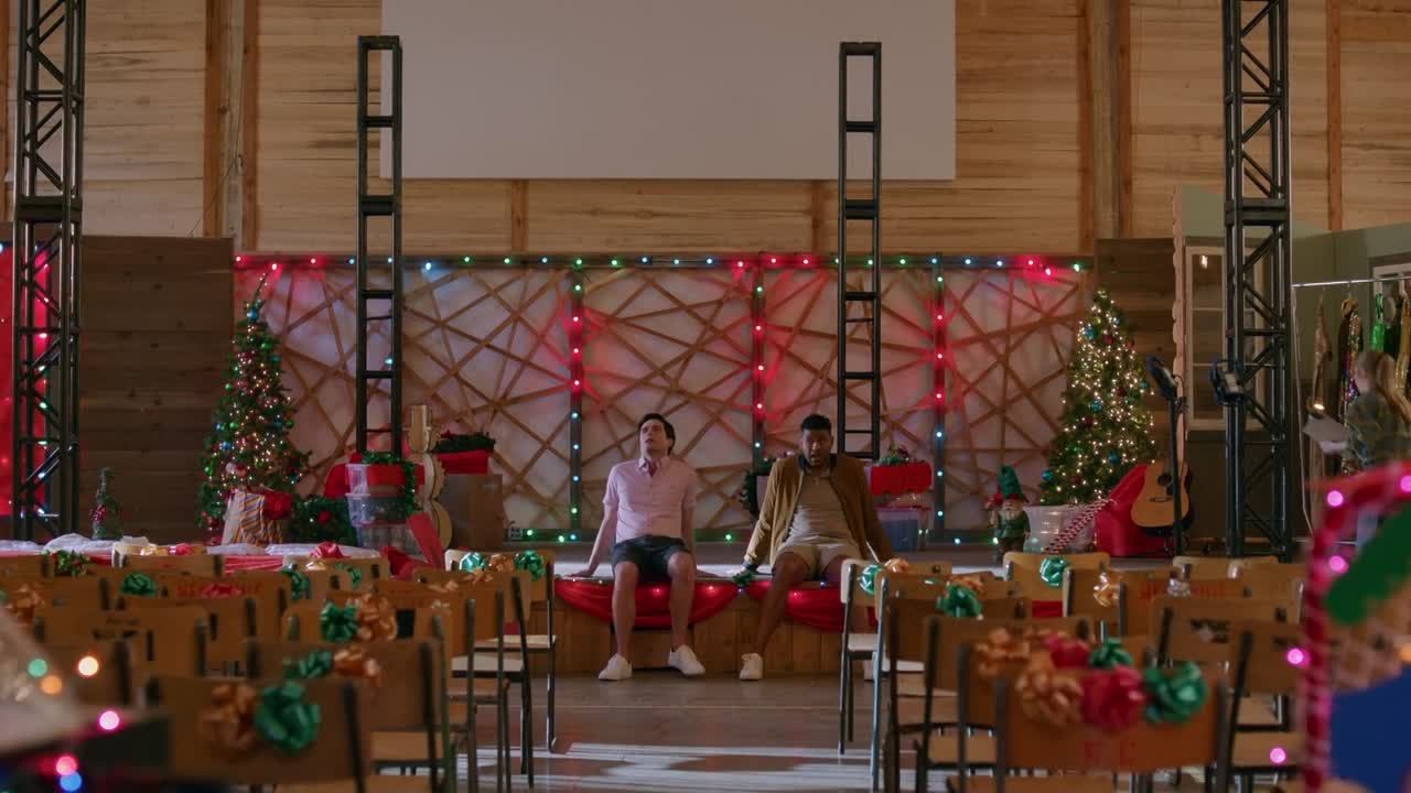 Campfire Christmas 2022 1080p WEBRip x264 AAC-