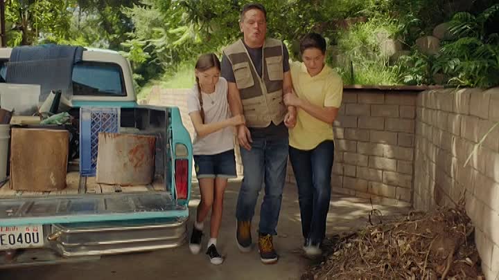 Courting Mom and Dad 2021 HDRip XviD AC3-EVO