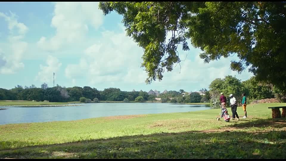 Disconnect The Wedding Planner 2023 720p NF WEBRip 800MB x264-GalaxyRG