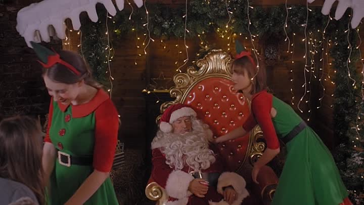 Father Christmas Is Back 2021 HDRip XviD AC3-EVO