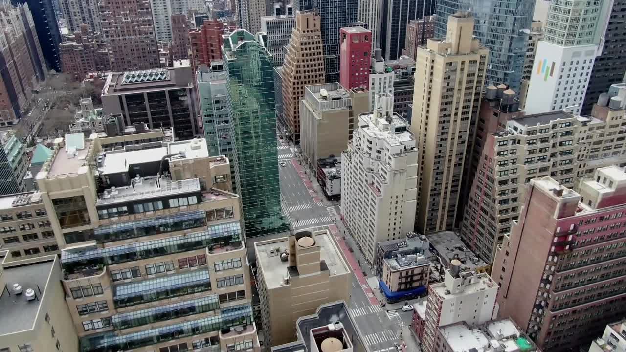 ⁣Frontline The Power Of The Fed 2021 1080p WEBRip x264 AAC-