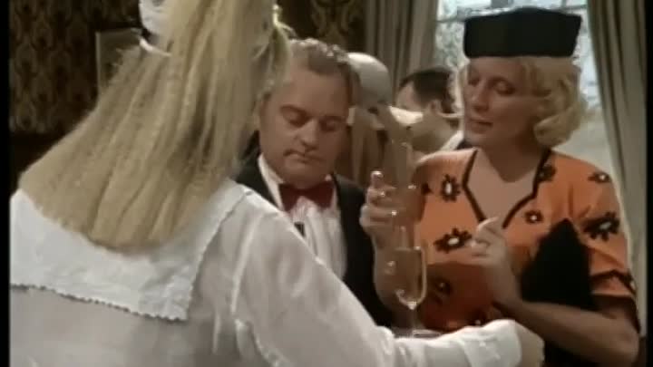 A Bit of a DO S02E02 -The Christening