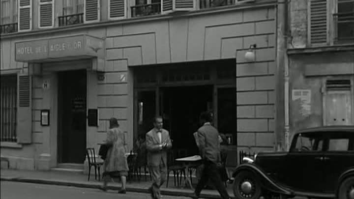 Louis De Funes - 1954 - Les Pepees Font La Loi French Dvdrip DivX