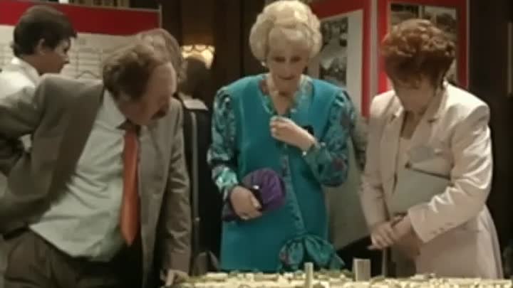 A Bit of a Do S02E05 .The Inauguration Of The Outer Inner Relief Ring Road (1989)